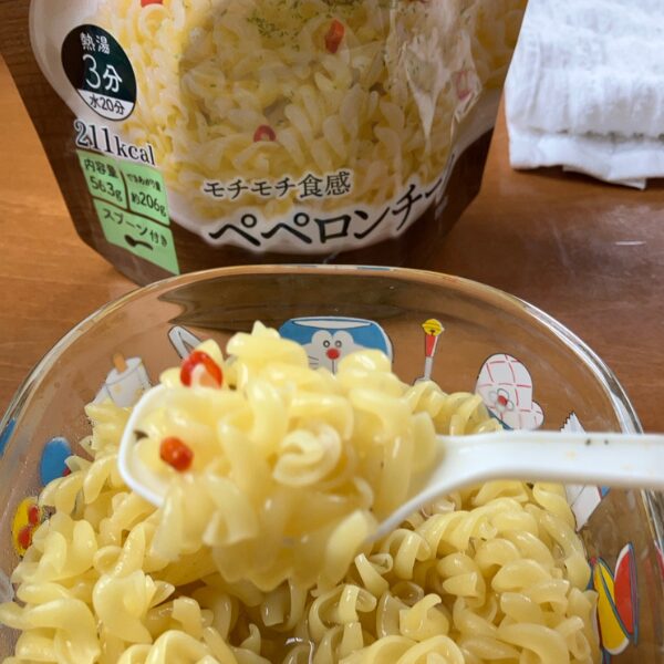 マジックパスタ ペペロンチーノをお湯で戻した完成品